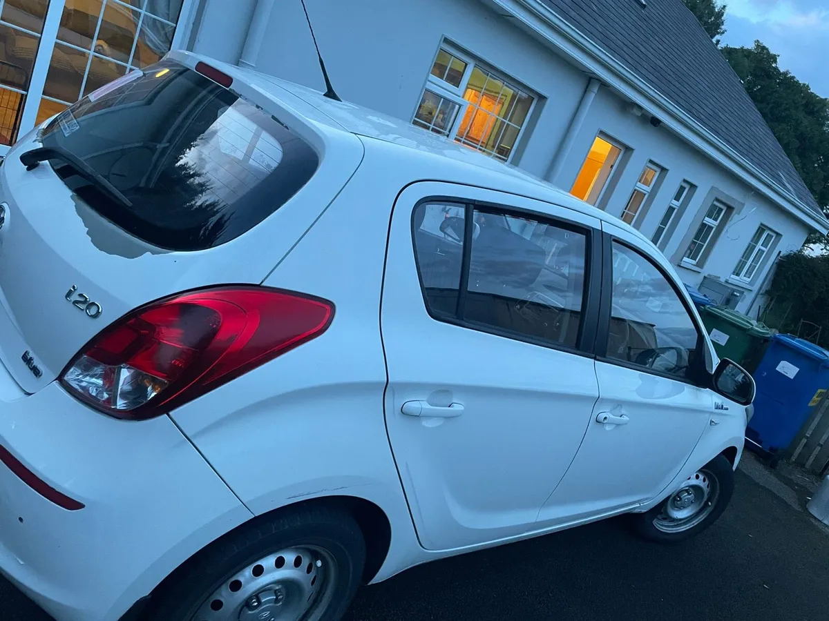 Hyundai i20 2014 - Image 4