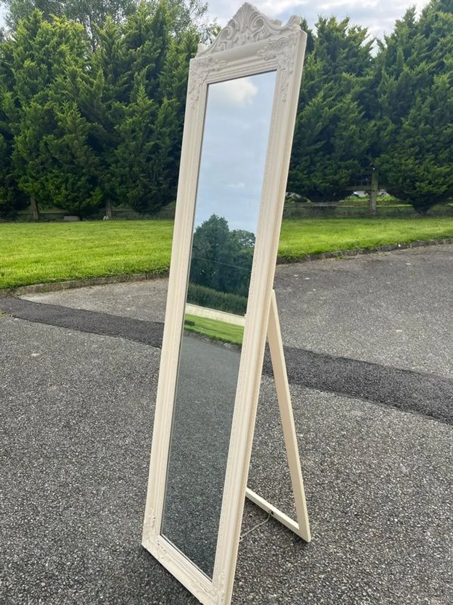 free standing mirror