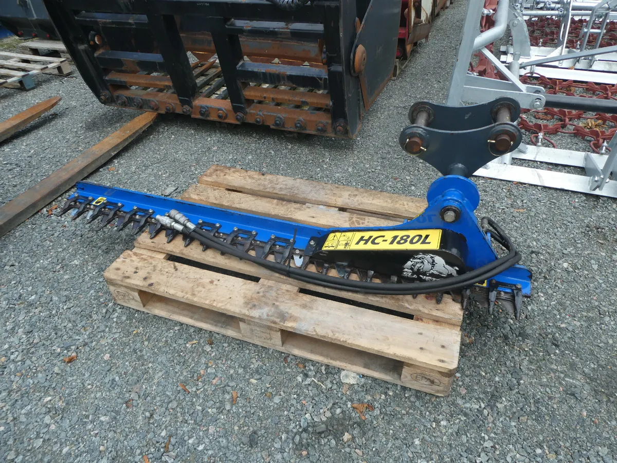 Slanetrac  HC180L Fingerbar for digger - Image 2