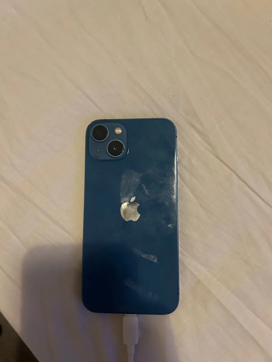 iPhone 13 - Image 1