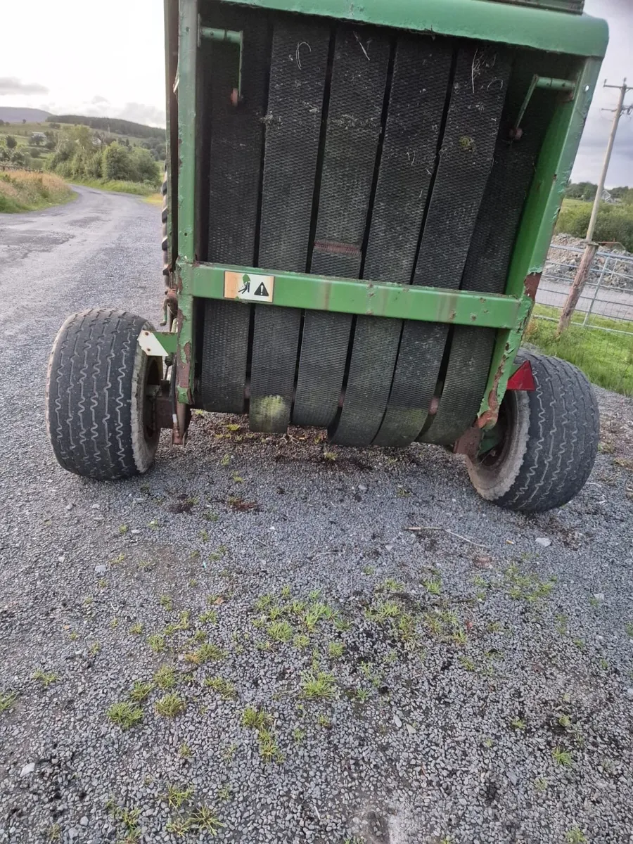 John Deere Round Baler - Image 4