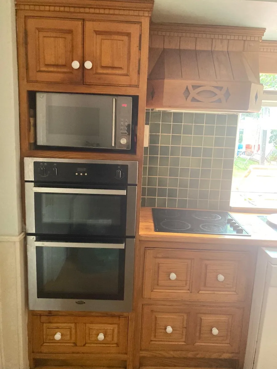 Full bespoke handmade oak kitchen - Image 4