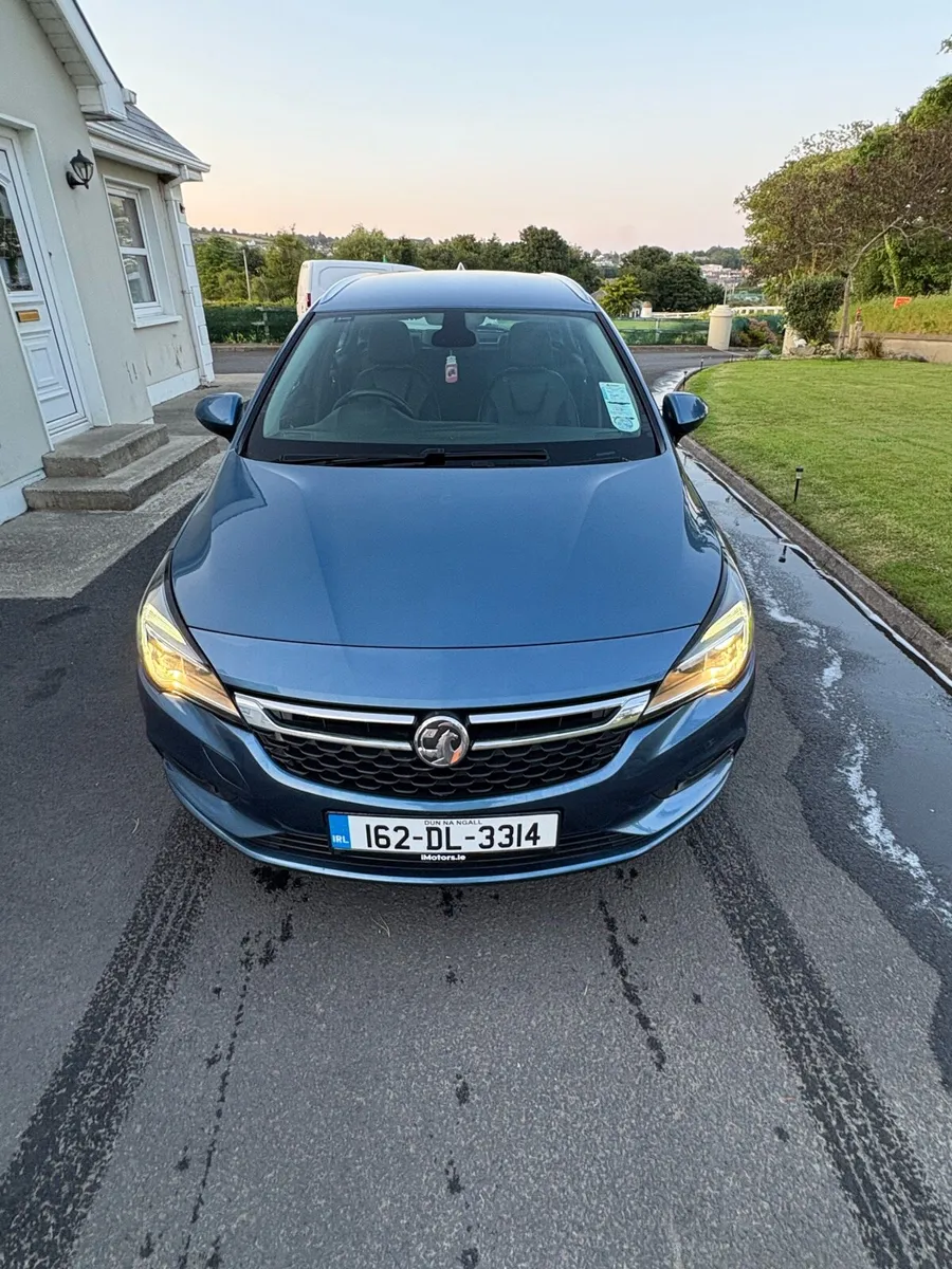 Vauxhall Astra 1.6 CDTI Elite Nav 110PS - Image 1