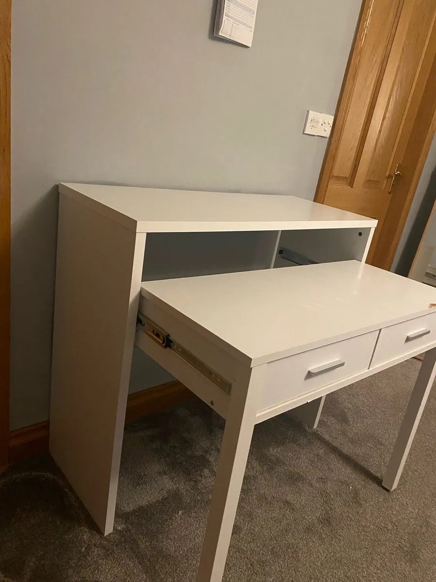 Desk for sale - Image 4