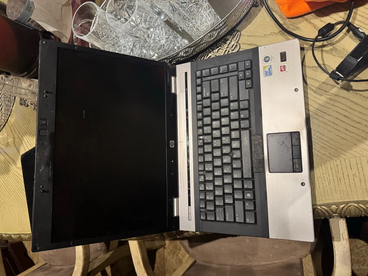 Laptop - Image 3