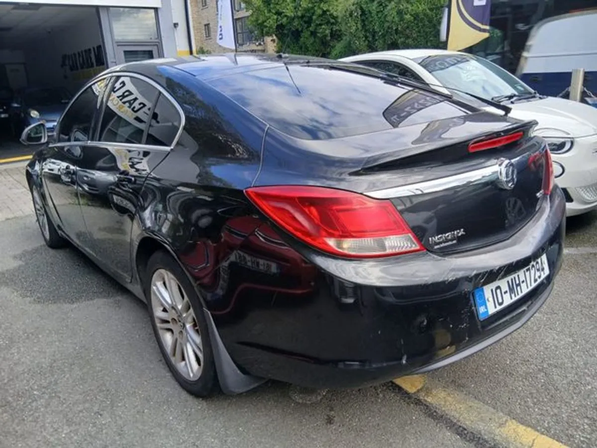 Vauxhall Insignia 2.0 Cdti Exclusiv 160PS 5DR - Image 2
