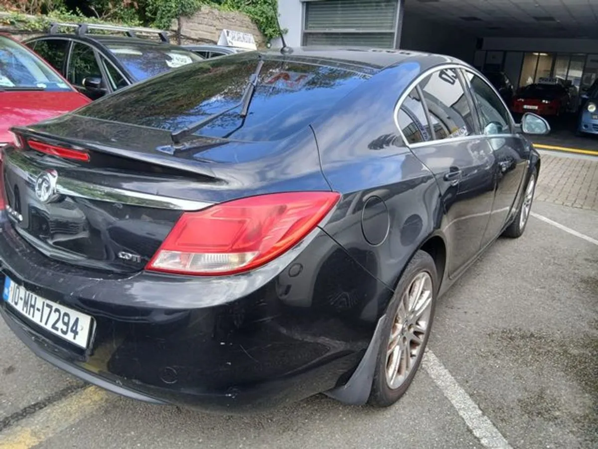 Vauxhall Insignia 2.0 Cdti Exclusiv 160PS 5DR - Image 3