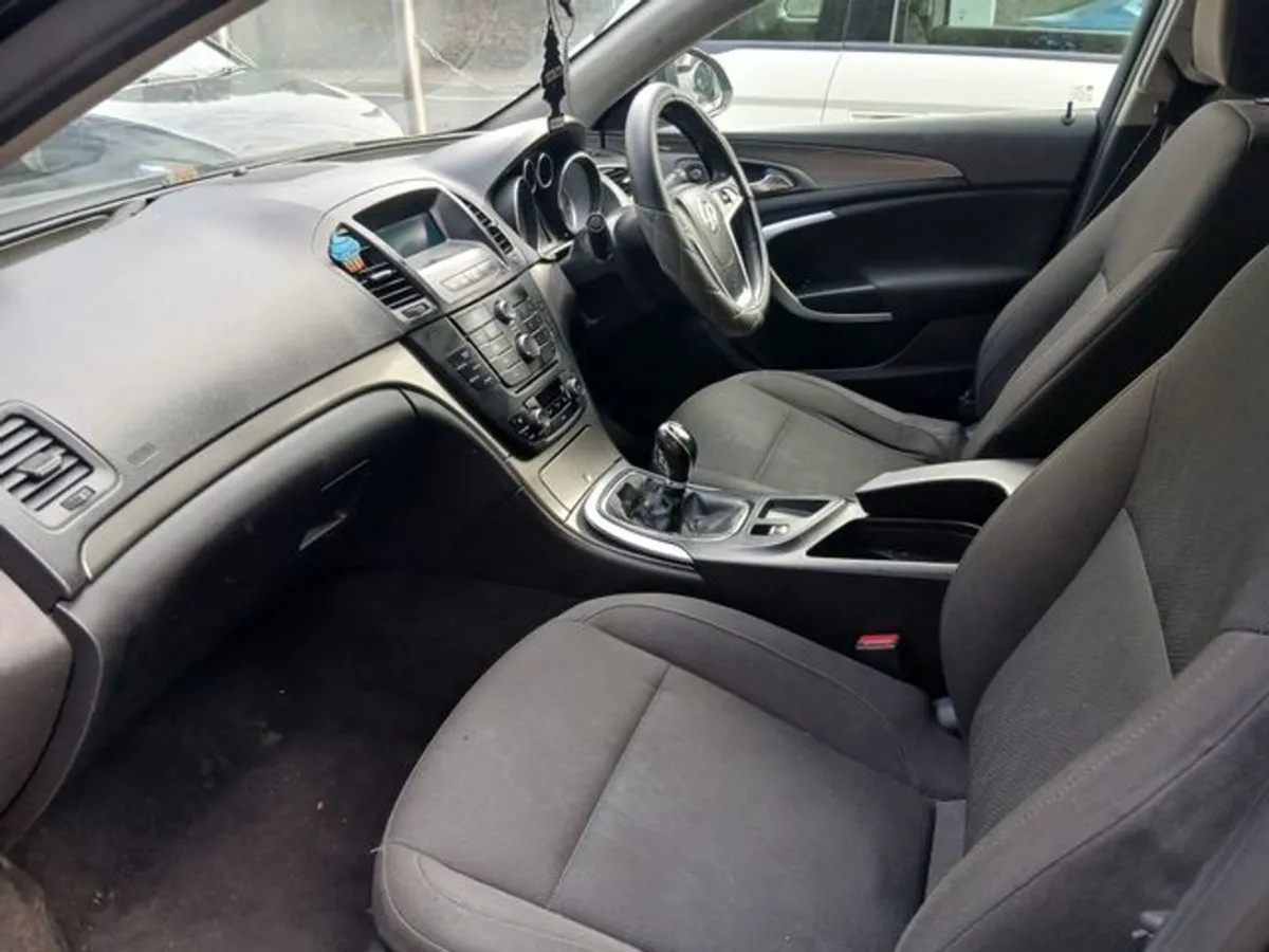 Vauxhall Insignia 2.0 Cdti Exclusiv 160PS 5DR - Image 4