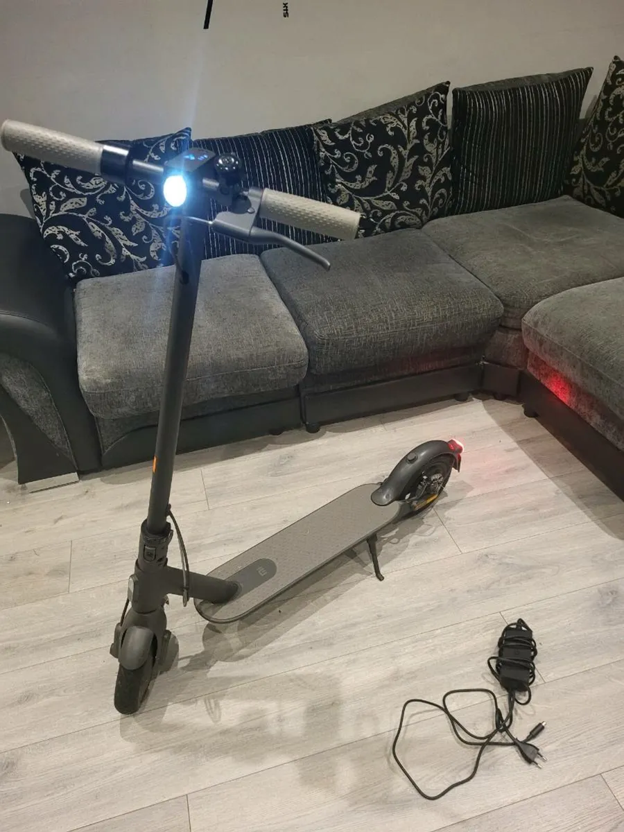 Xiaomi s1 electric scooter - Image 3