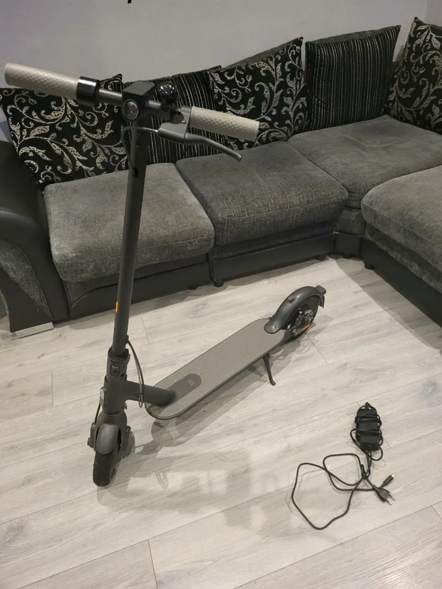 Xiaomi s1 electric scooter - Image 1