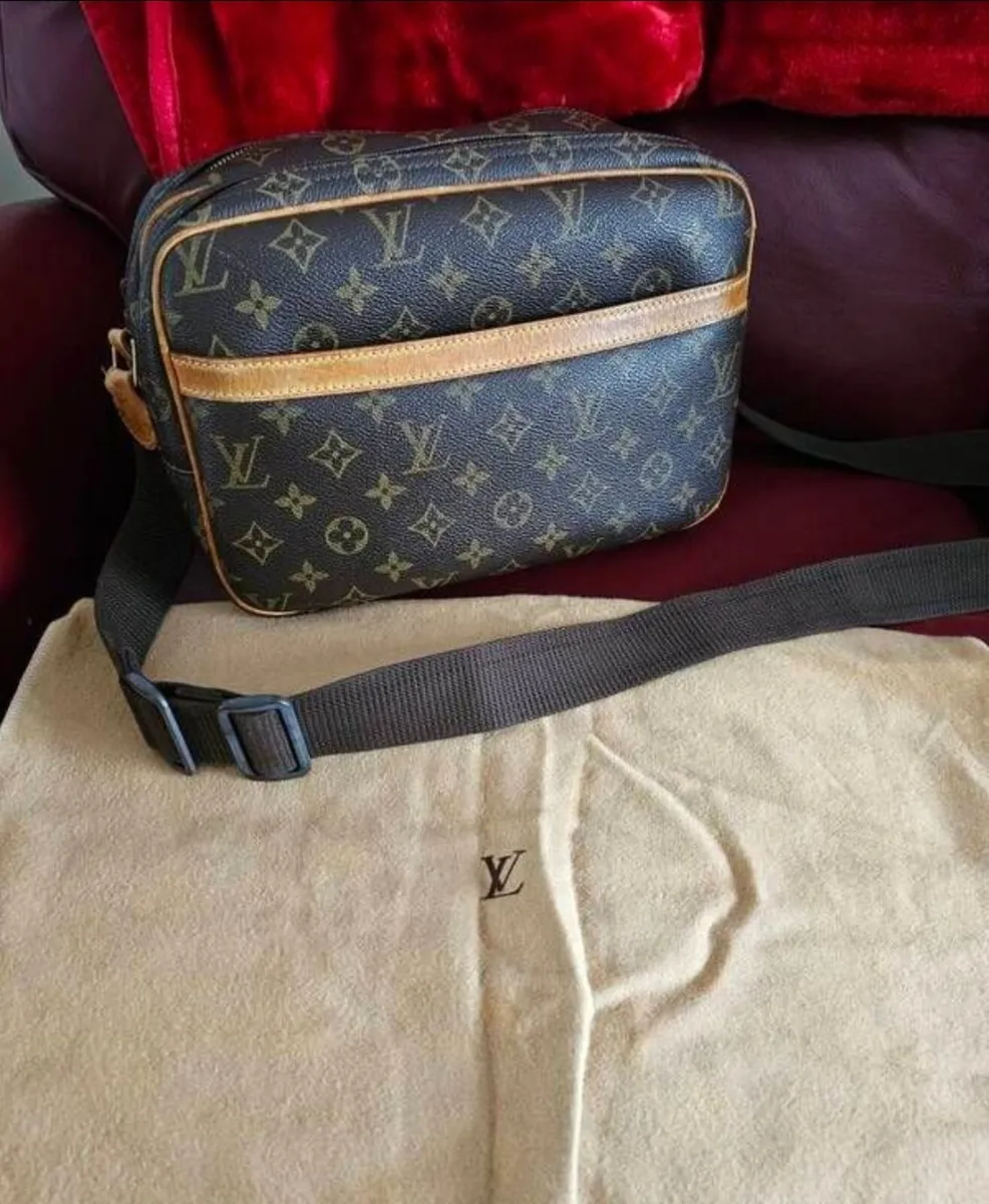 Louis Vuitton Report bag (very good condition) - Image 1
