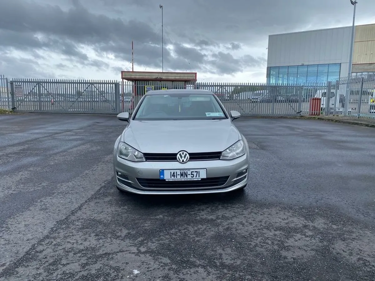 2014 Volkswagen Golf - Image 4