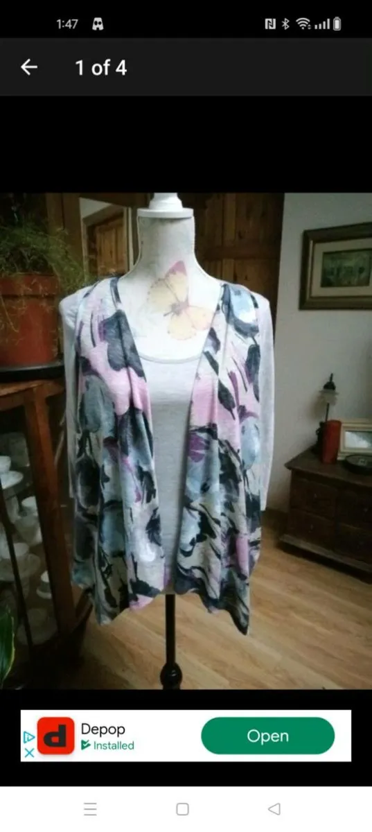 Ladies 2 piece top, new with tags. - Image 1