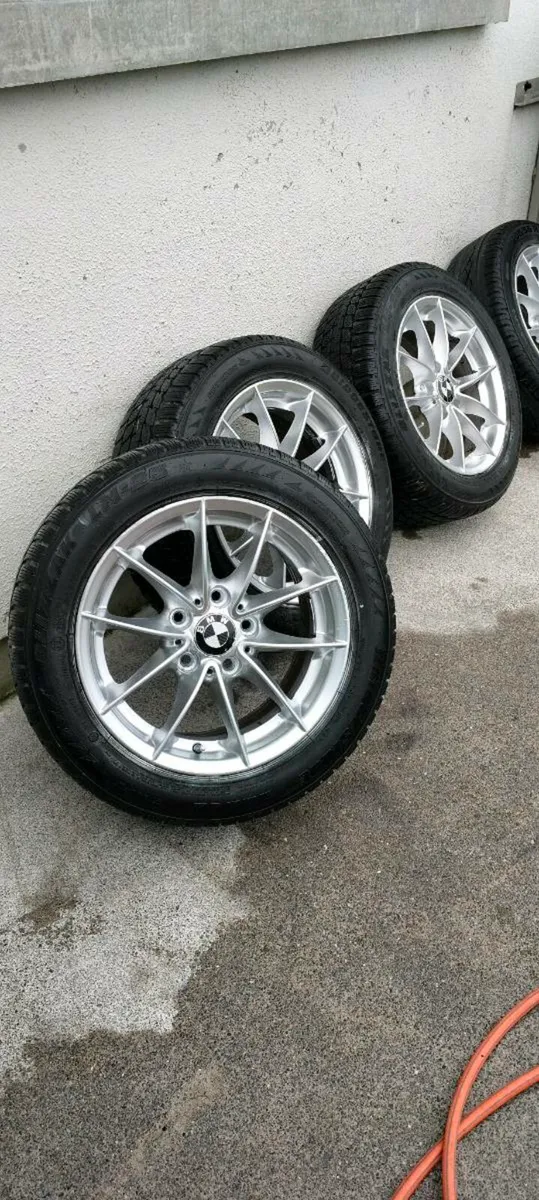 16" genuine BMW alloys wheels - Image 1