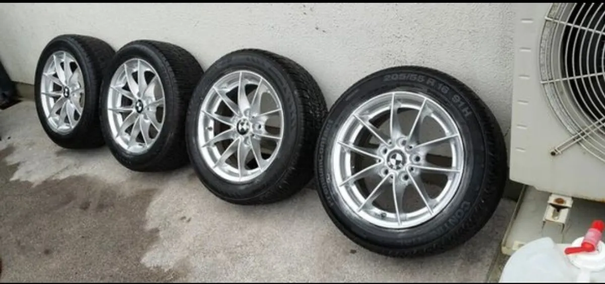 16" genuine BMW alloys wheels - Image 2