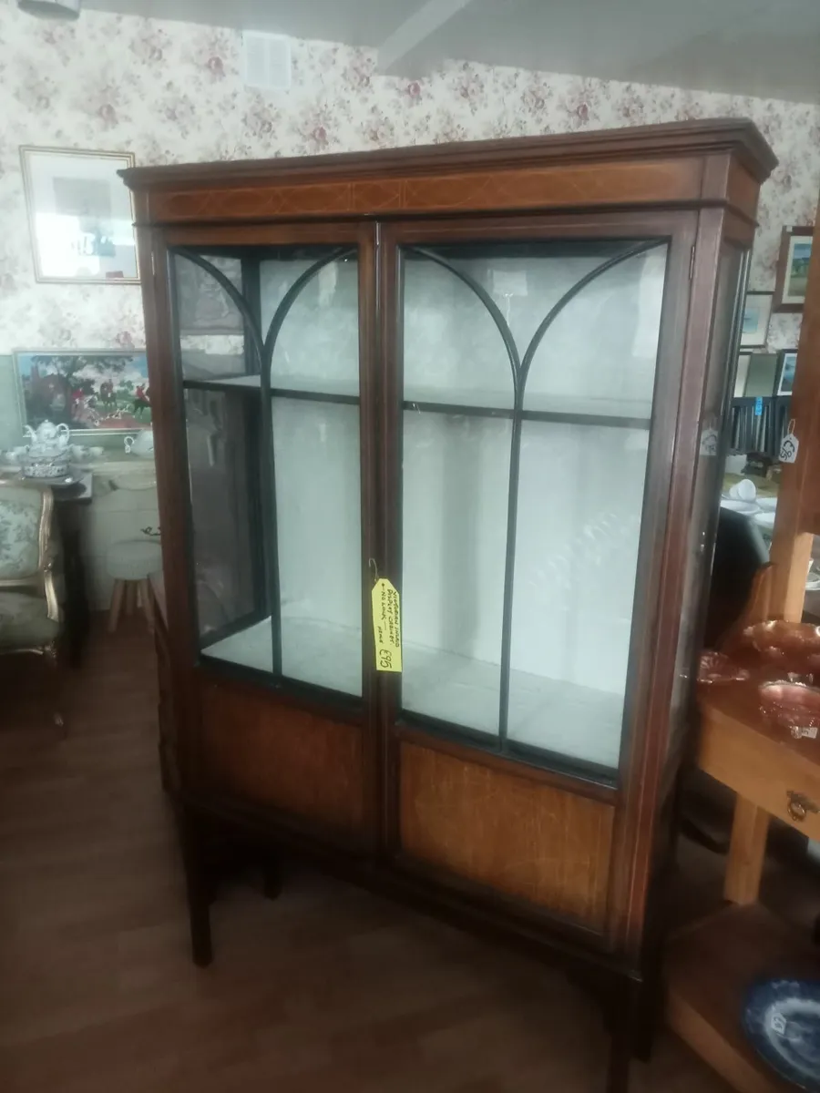 LOADS MORE ANTIQUES AND COLLECTABLES - Image 3