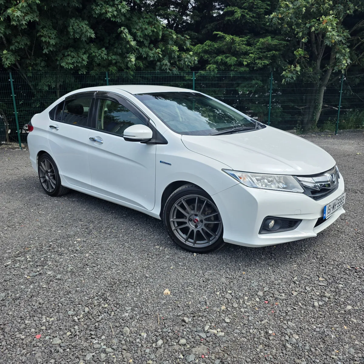 Honda Grace 2015 Hybrid Automatic ES Top Spec - Image 1