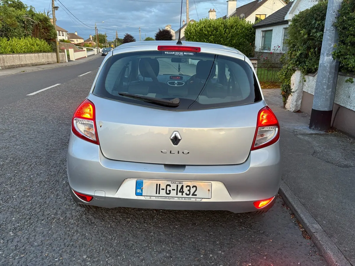 2011 Renault Clio 1.1 Petrol NEW NCT Just Passed.. - Image 2