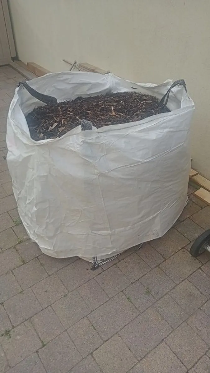 Bark mulch - Image 1