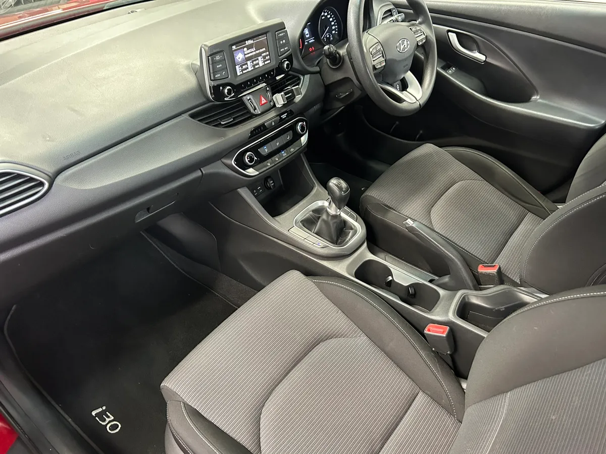 Hyundai i30 1.4 Petrol - Image 2