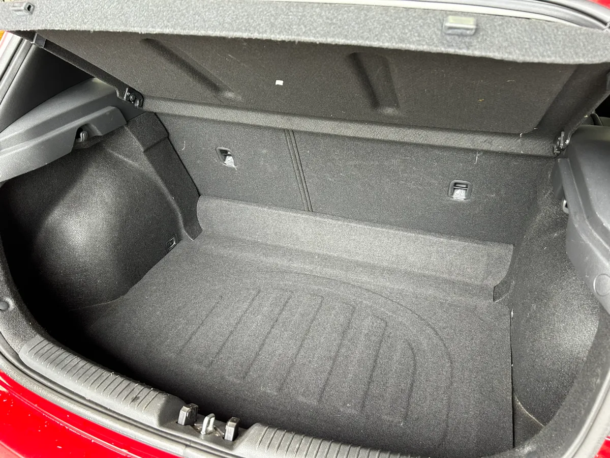 Hyundai i30 1.4 Petrol - Image 4