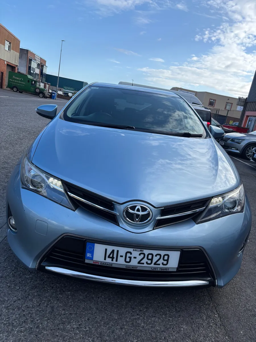 2014 Toyota Auris 1.4 D4-D Aura Diesel - Image 3
