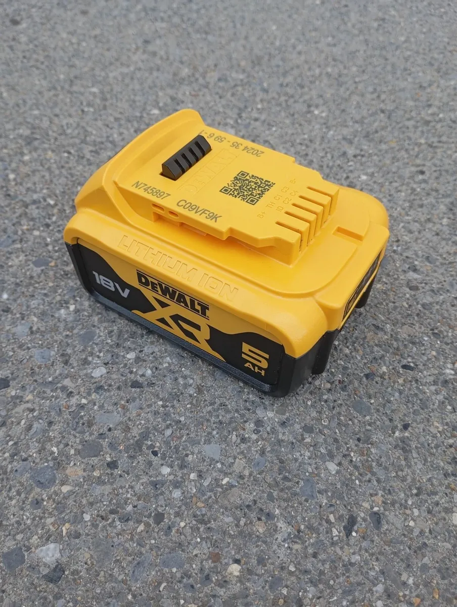 DeWalt dcf887 Set(New) - Image 3