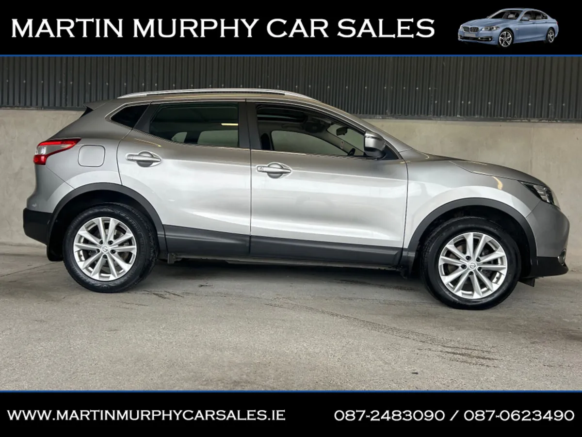 Nissan Qashqai 1.5 SV * GLASS ROOF * - Image 2