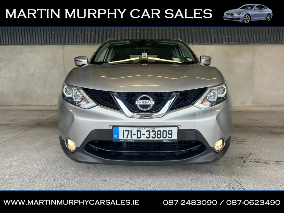 Nissan Qashqai 1.5 SV * GLASS ROOF * - Image 4
