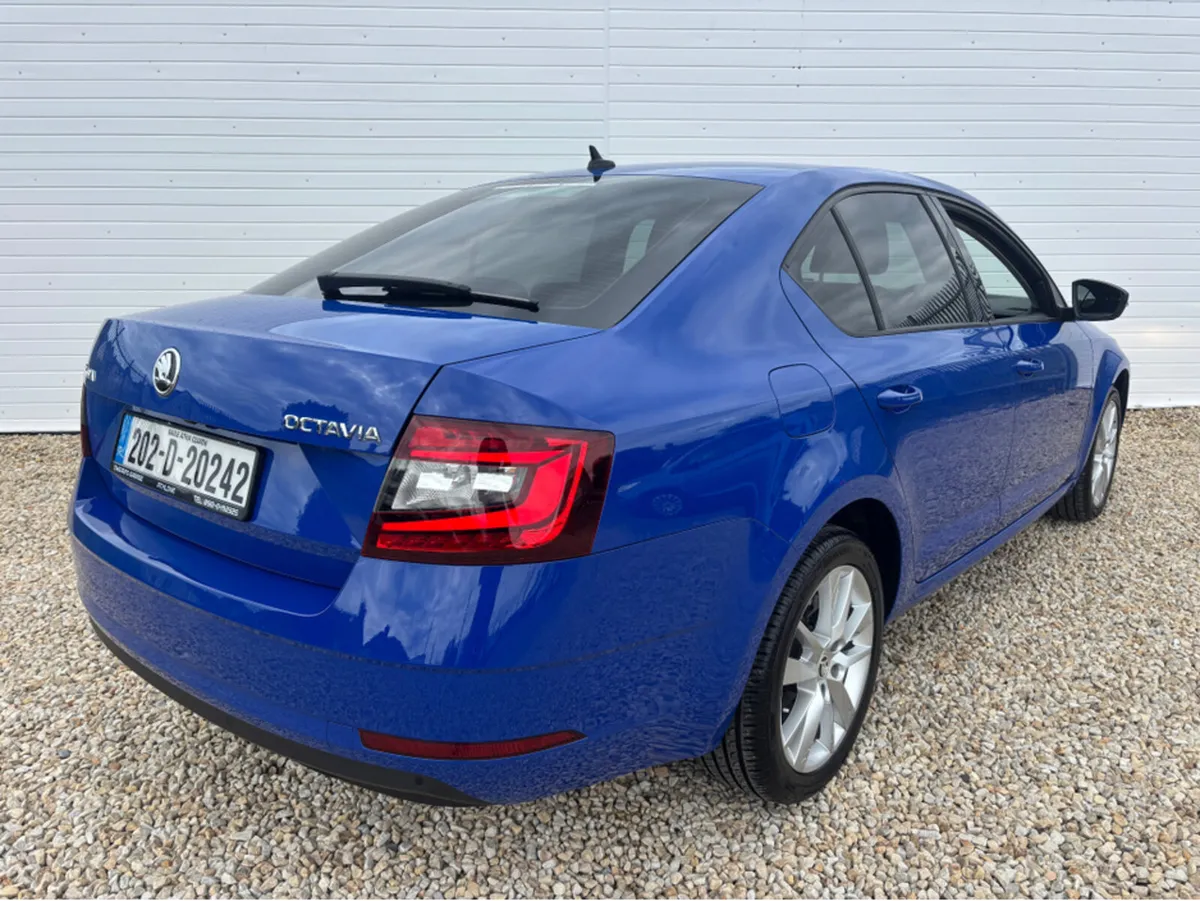Skoda Octavia AMBITION 1.6 TDI 115HP 4DR - Image 4