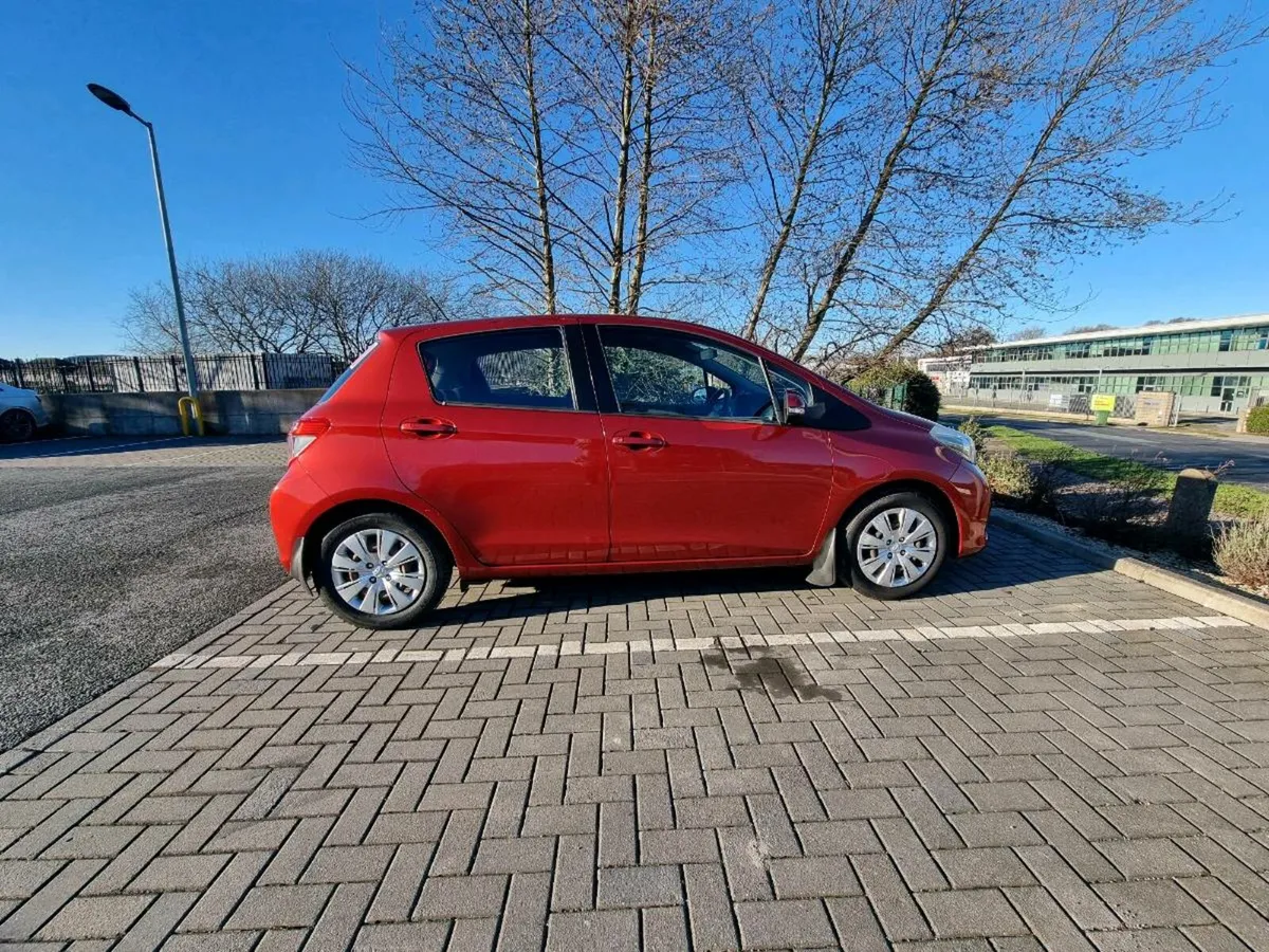 Toyota Yaris 1.0L Low Kms - Image 2