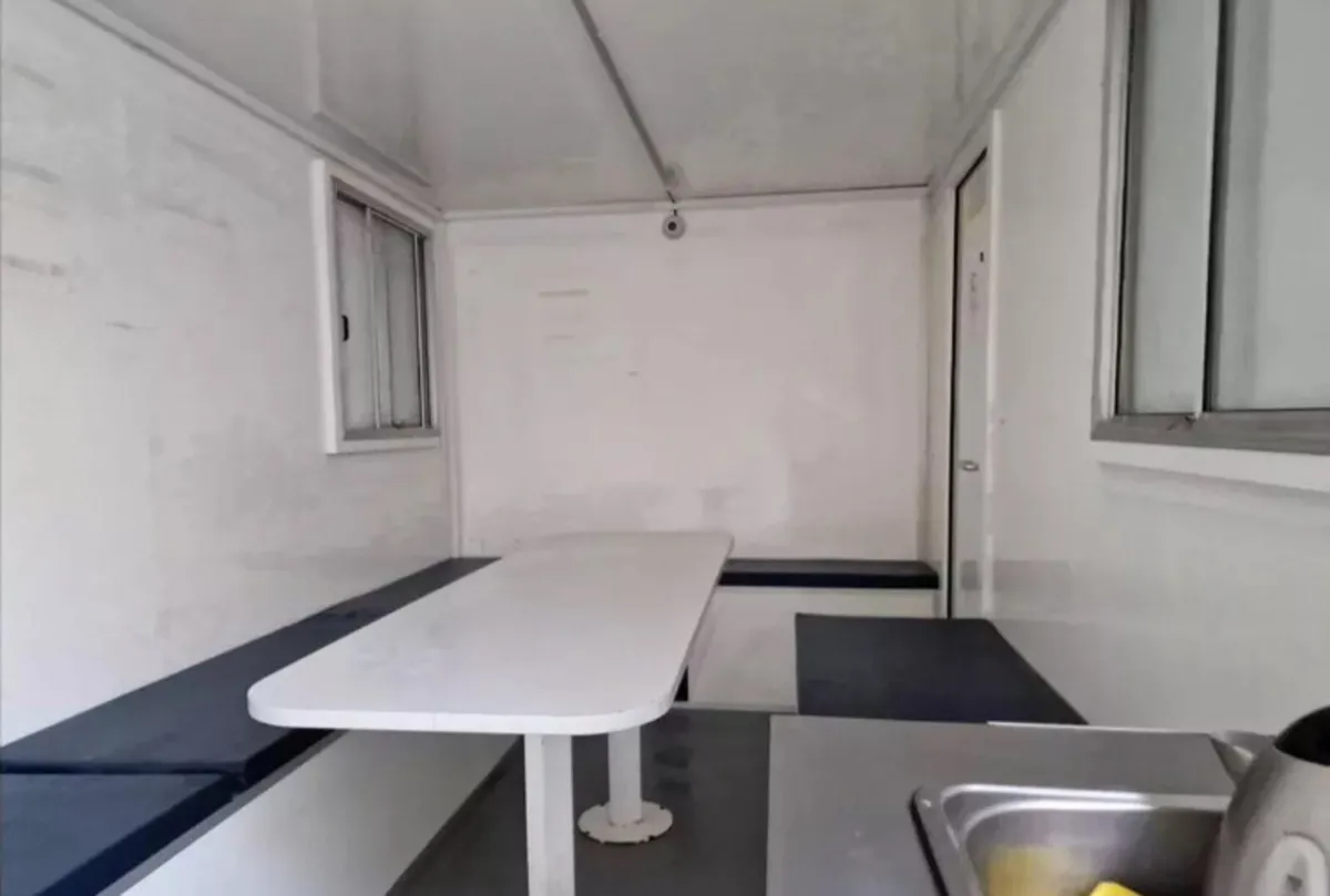 Welfare cabin - Image 3