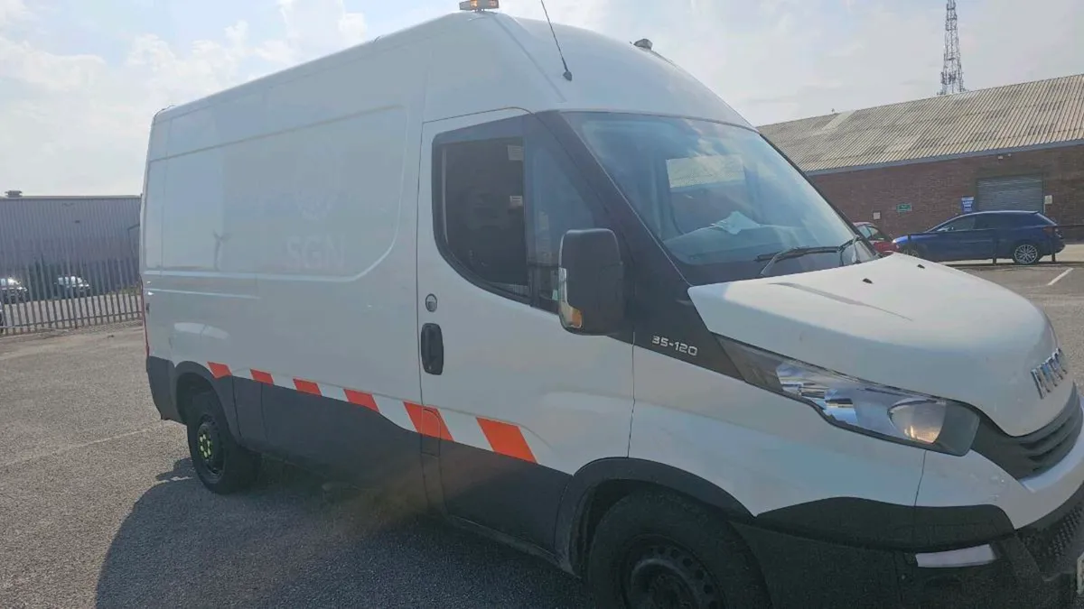 Iveco daily 35s12 2.3 onboard generator+ compresso - Image 1