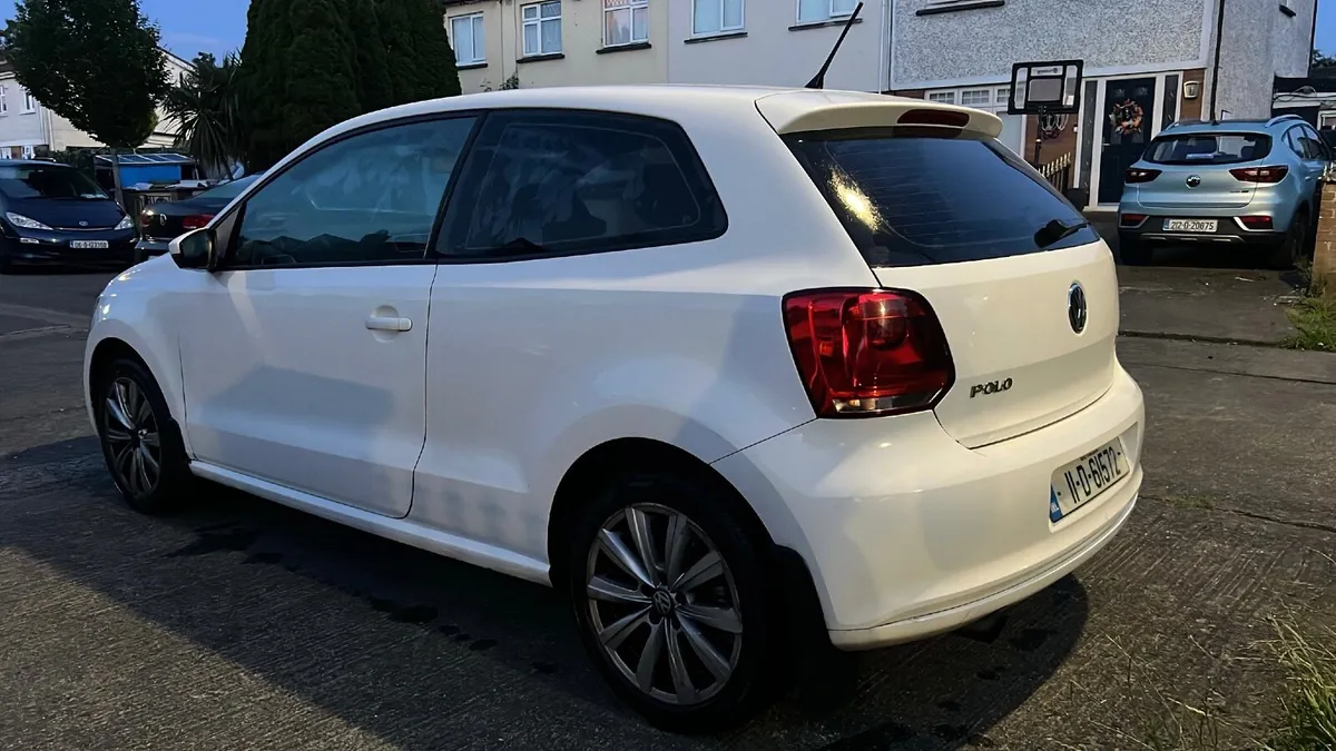 Volkswagen Polo 2011 1.2L with CarPlay Screen - Image 4