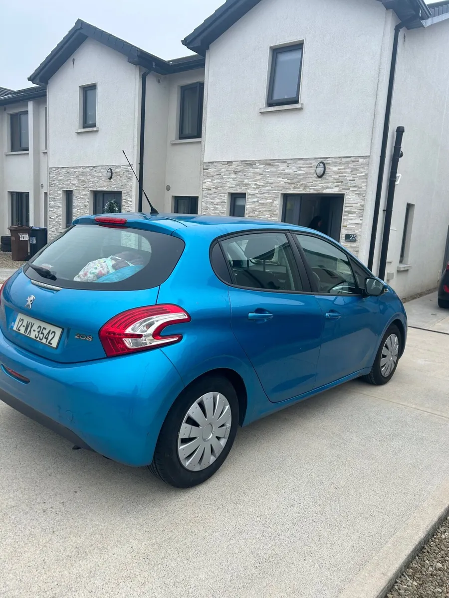 Peugeot 208 2012 - Image 4