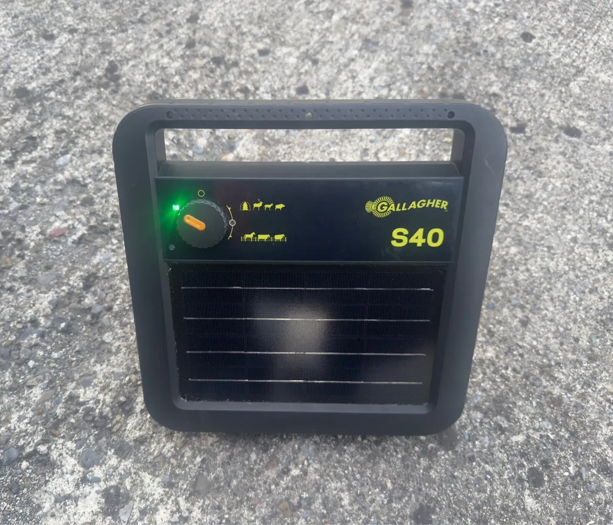 S40 portable Solar Fence energizer - Image 2