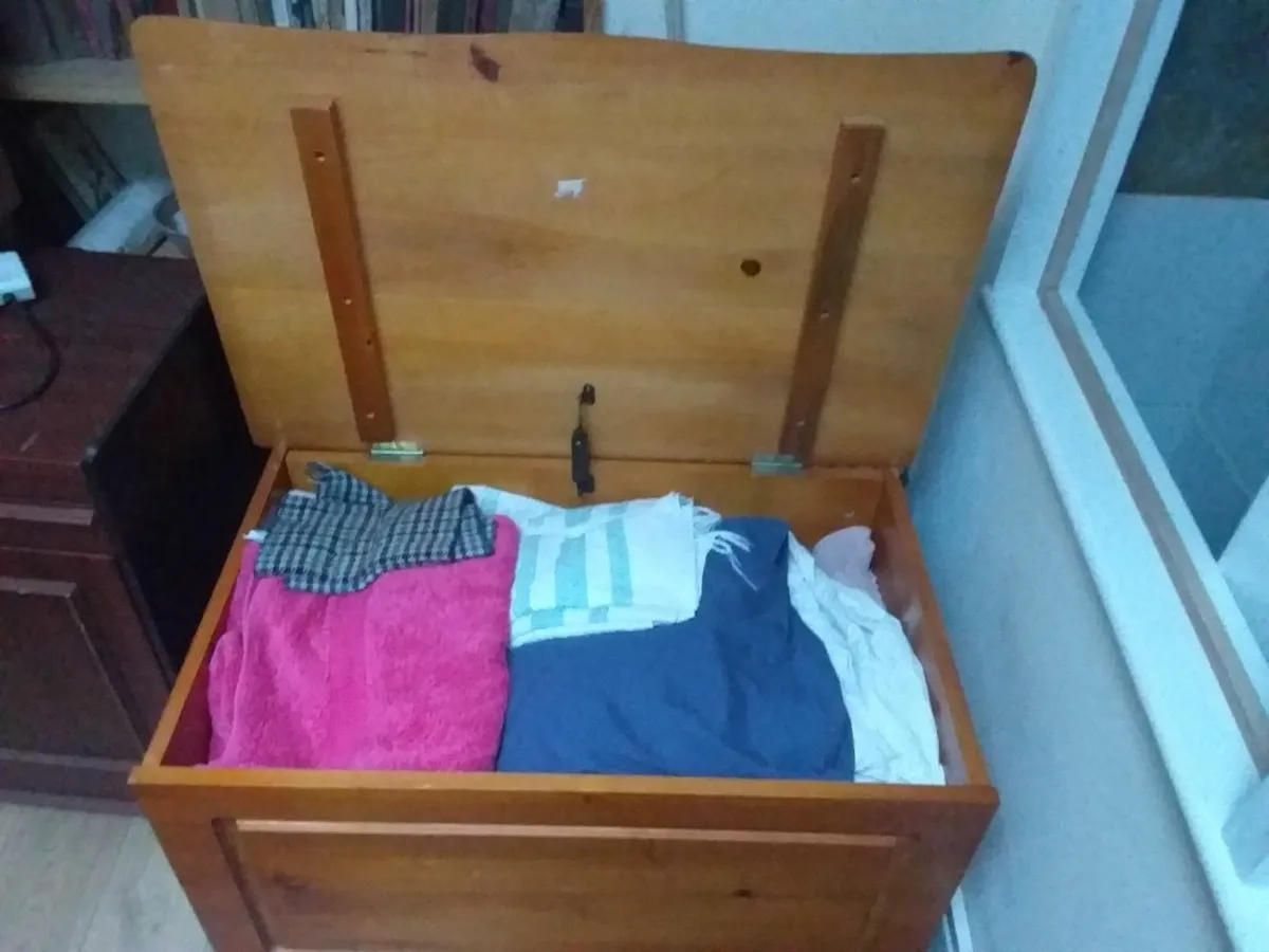 Pine storage box - Image 2
