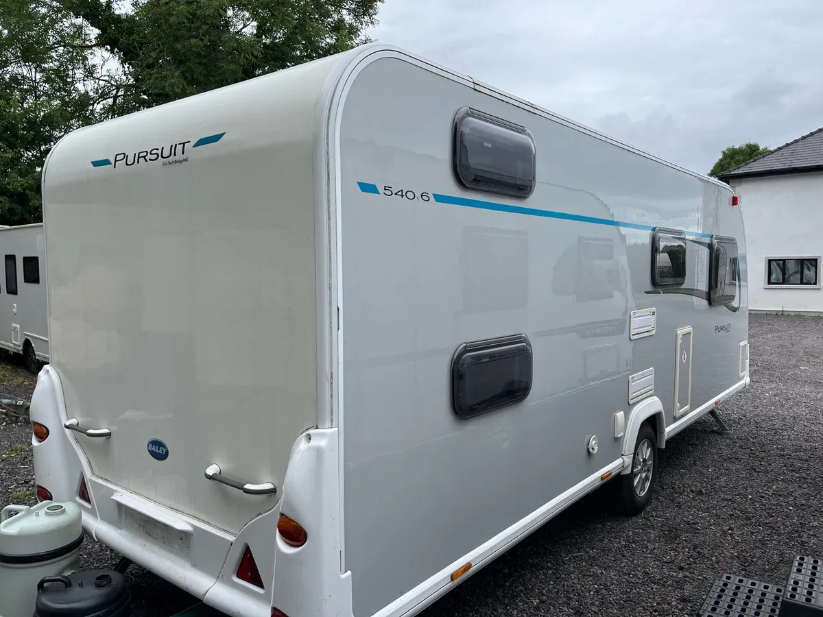 Bailey Pursuit 540 6 Berth Fixed Bunks - Image 1