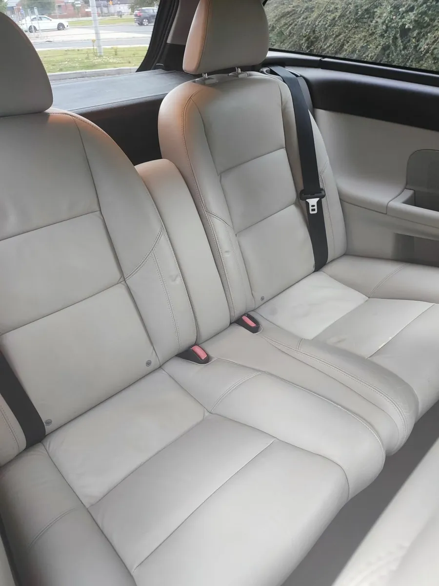 Volvo C30 2011 - Image 4