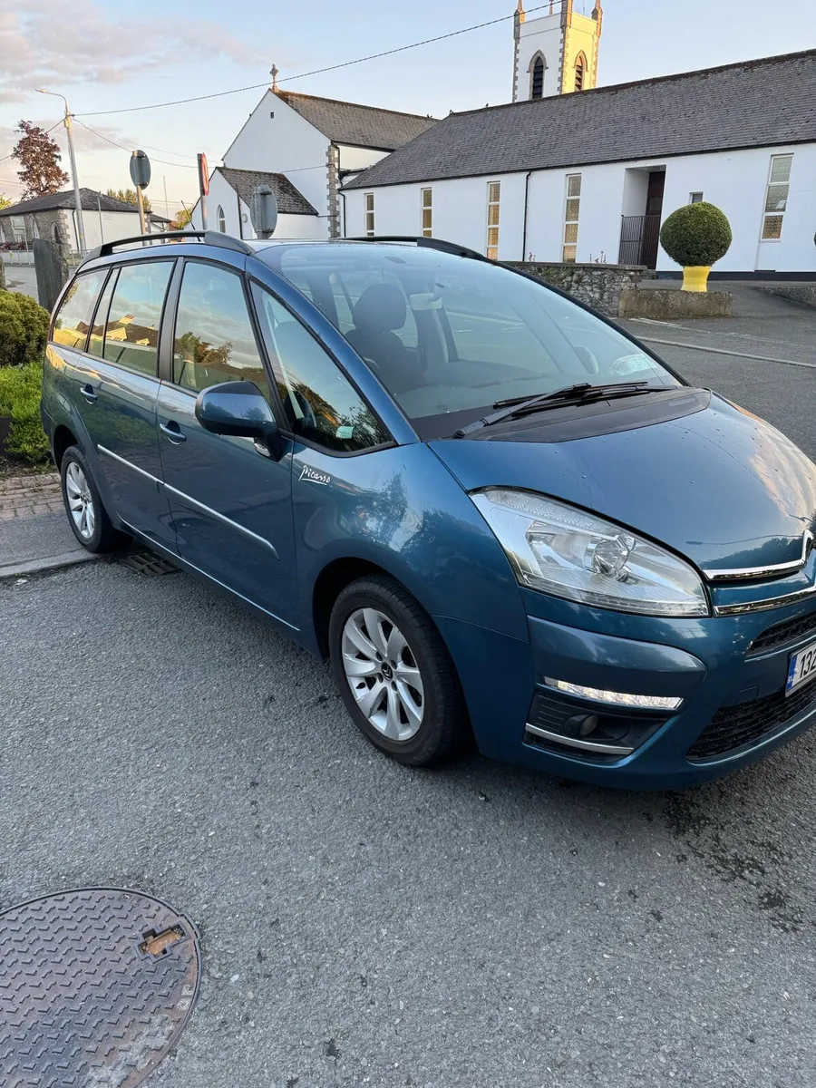 Car - Image 2