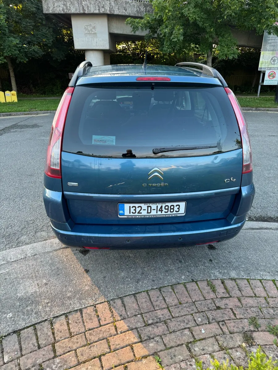 Car - Image 4