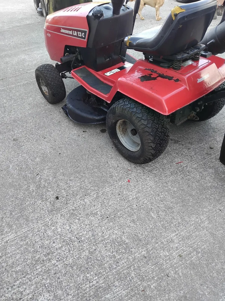 Jonsered LR c ride-on mower 12.5hp priced - Image 4