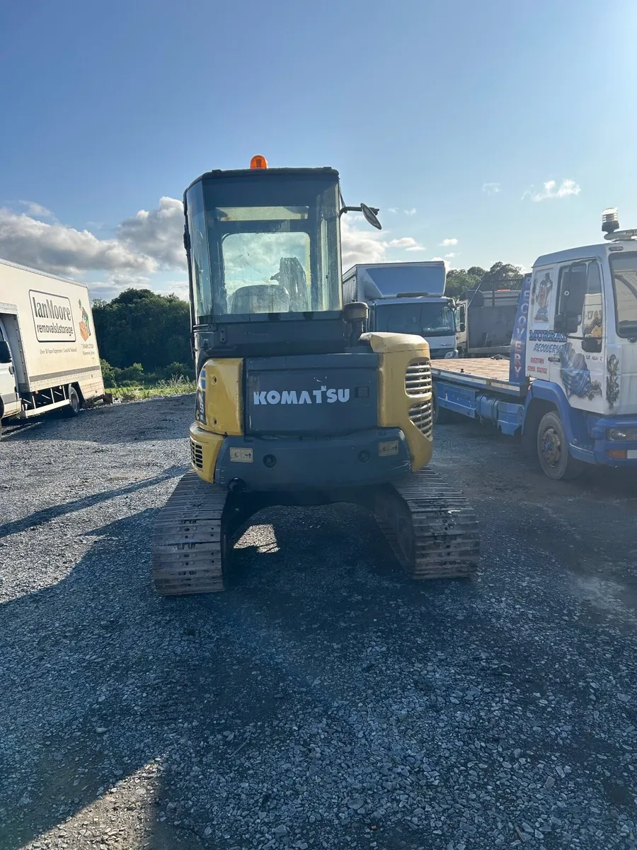 Komatsu 5.5 ton - Image 2