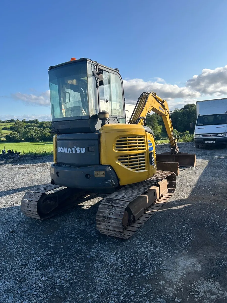 Komatsu 5.5 ton - Image 3