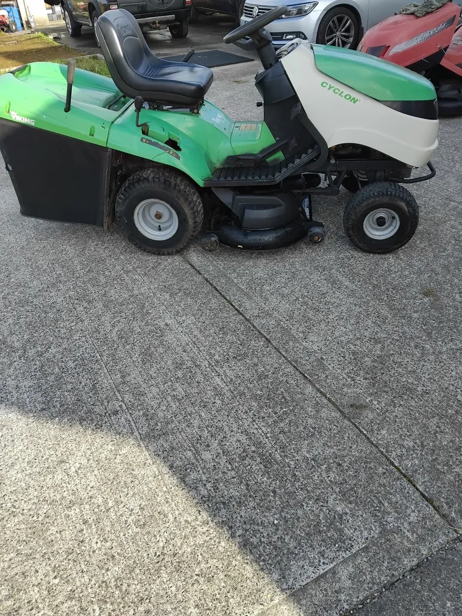 Viking  mower 17.5hp hydrostatic running 💯 - Image 2