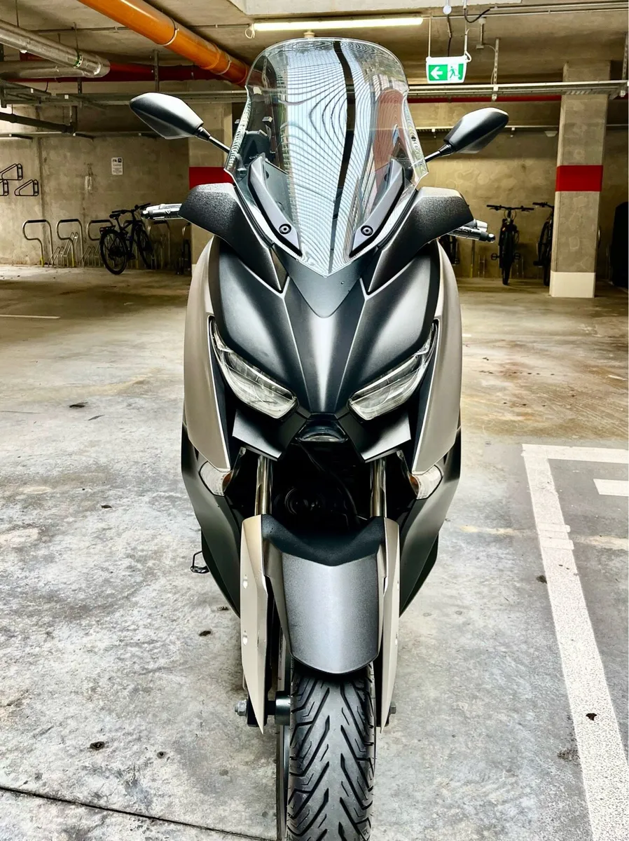 Xmax 125cc 2021 - Image 2