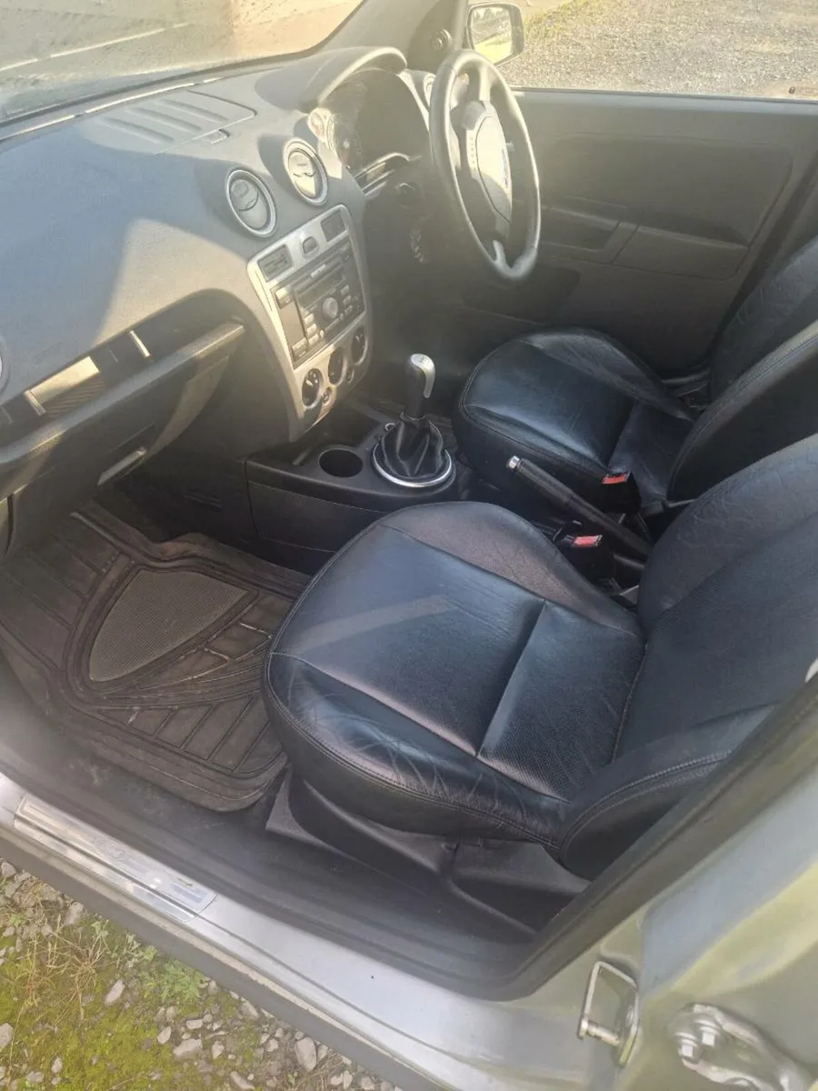 Ford fusion - Image 3