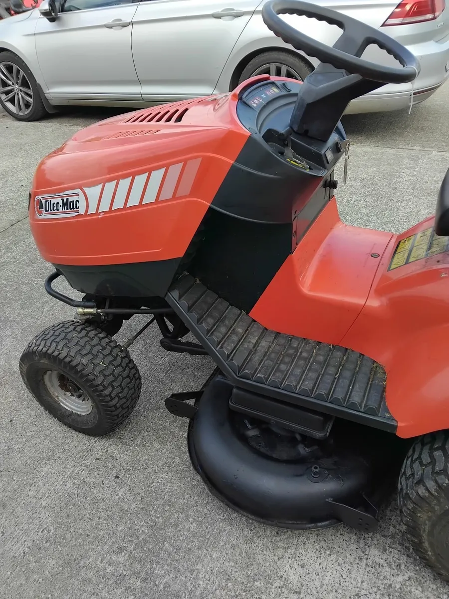 Oleo mac ride on mower 15.5hp running well - Image 3