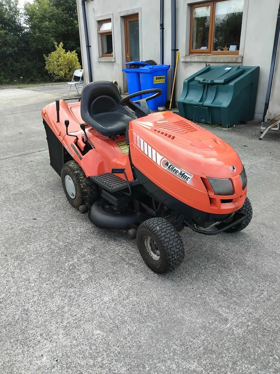 Oleo mac ride on mower 15.5hp running well - Image 1