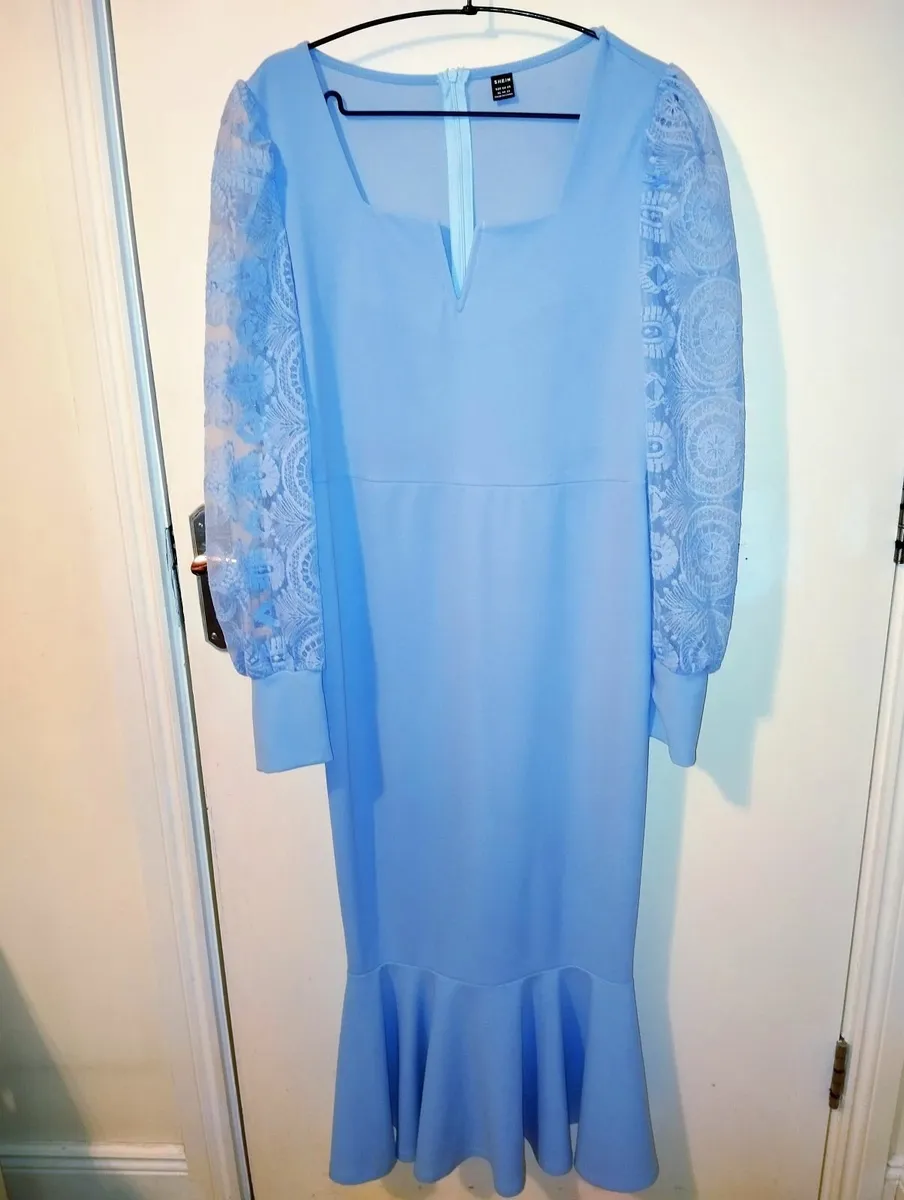 Blue dress with lace sleeves